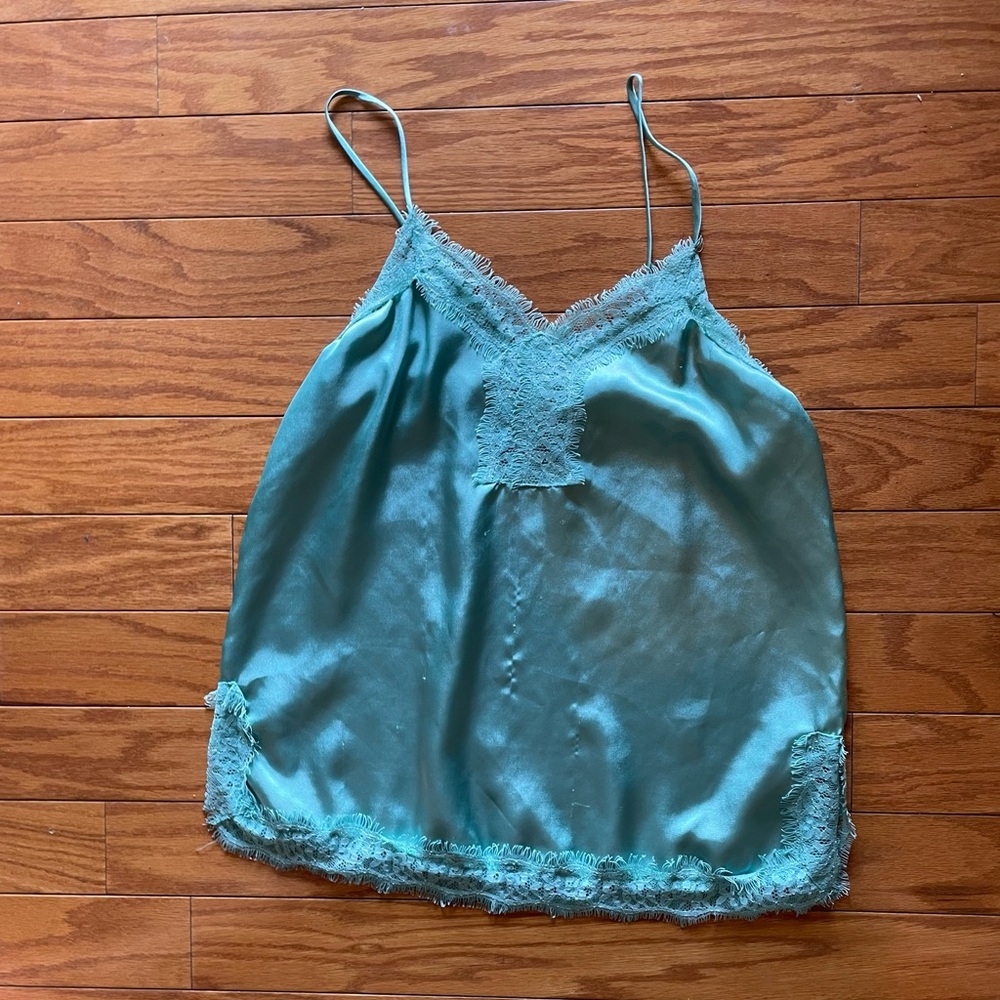 Mimi chica light blue camisole size medium